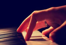 [冰雪]两次历史性投掷 中国队战胜瑞典晋级半决赛.